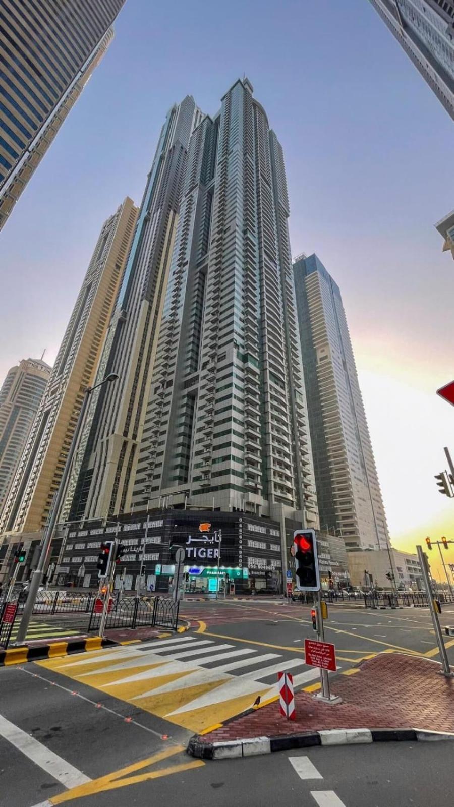 High Floor With City Skyline & Burj Khalifa View 3 Bedroom Unit Marina Dubaj Exteriér fotografie